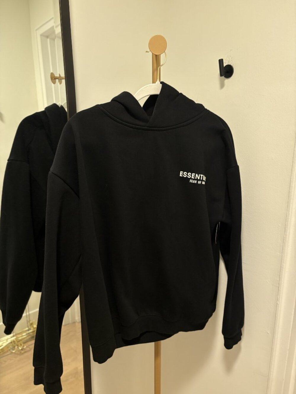 Kids XL Essentials Fear of God Hoodie. it fits a men small-xs.